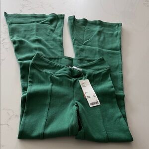 New With Tags Urban Outfitters Green Wide Leg Pants
